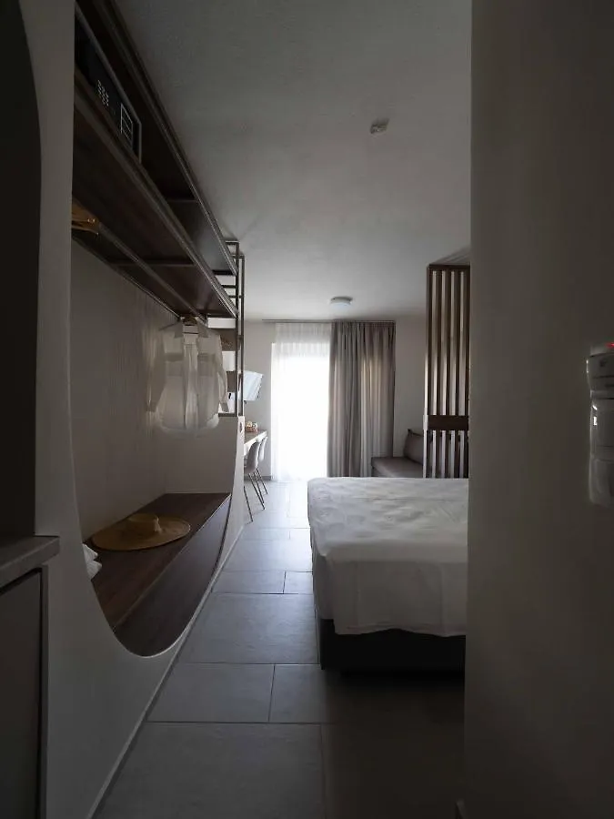 Asimina Suites Nikiti  0*, Nikiti (Sithonia)